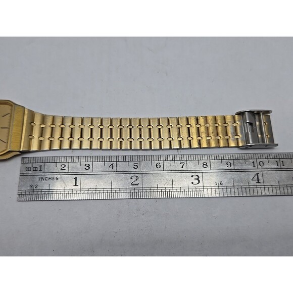 Vintage Pulsar by Seiko V321-5009 Gold Tone Tank Quartz Mens Watch New Battery - Picture 10 of 13